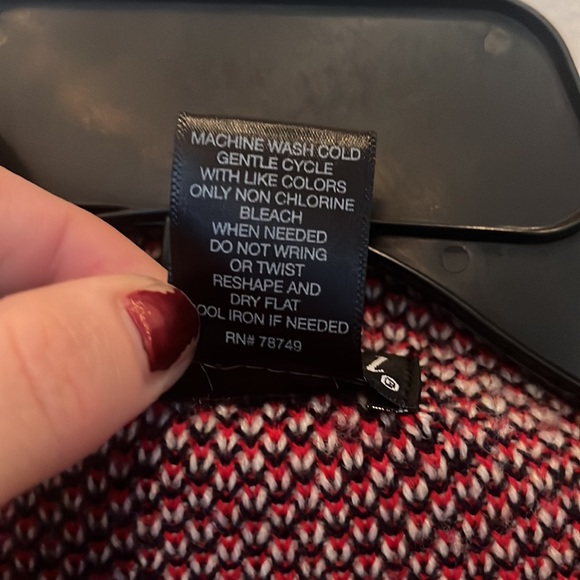 Wet Seal Knitted Cotton Shawl/Sweater with Sleeves - Picture 4 of 8